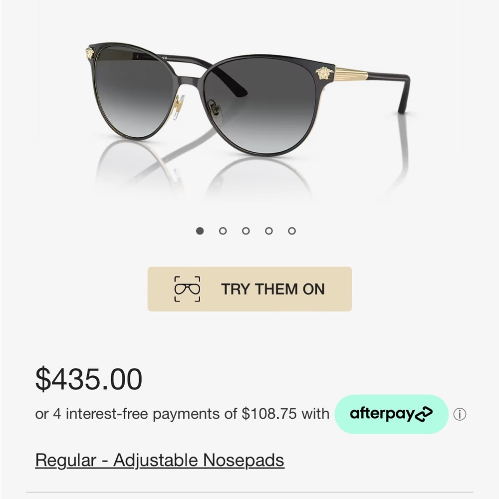 Versace sunglasses wore only a few times. No scratches like new